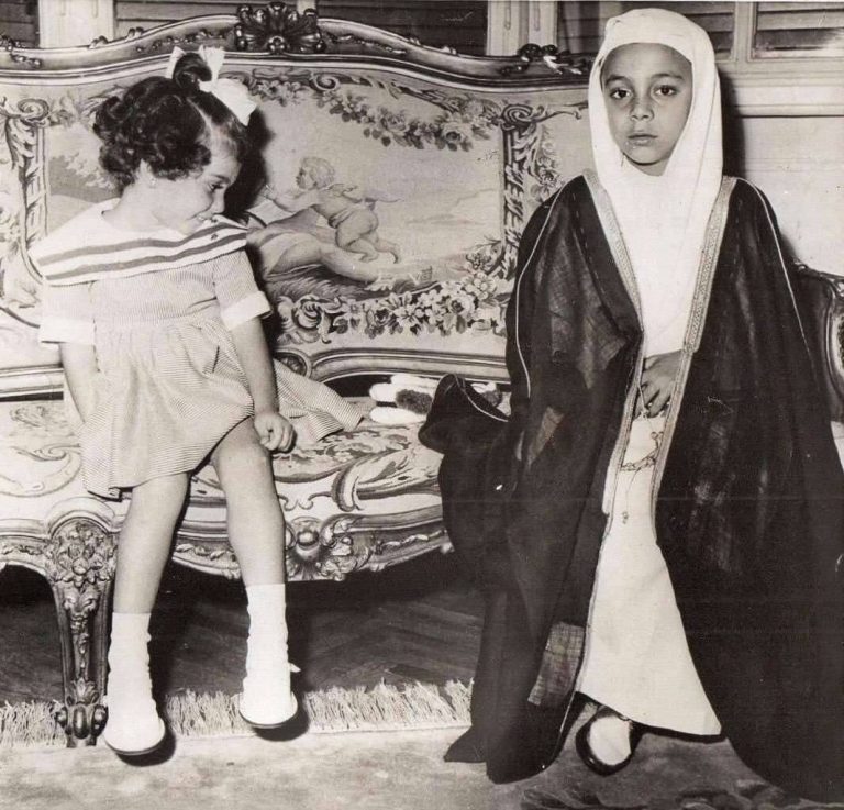 والدة مشهور بن عبدالله بن عبدالعزيز