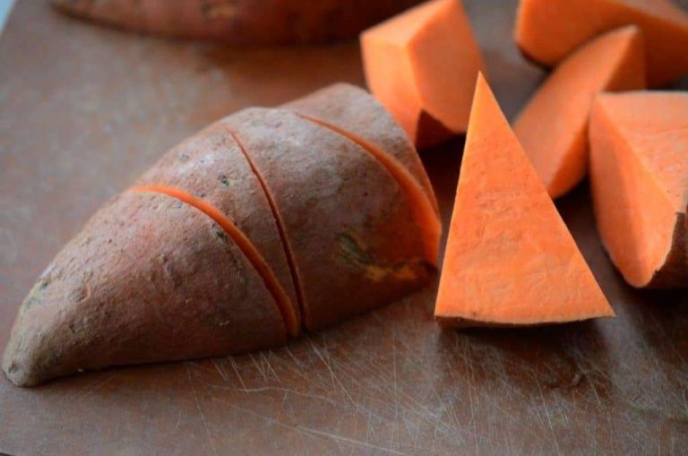 طريقة عمل مرقة البطاطا السورية
