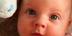 كيف تعرف لون عيون المولود تعرف على دلالات لون عيون المولود